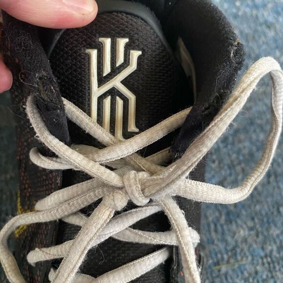 Nike Kyrie Irving Raygun men 9 mid top tie up basketball shoes - Picture 5 of 9